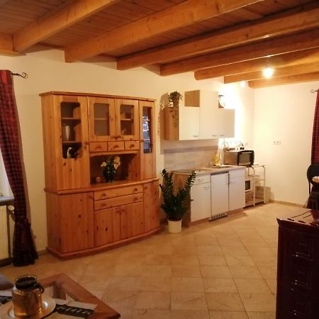 Ferienhaus Heinrichs Daire Lage  Dış mekan fotoğraf