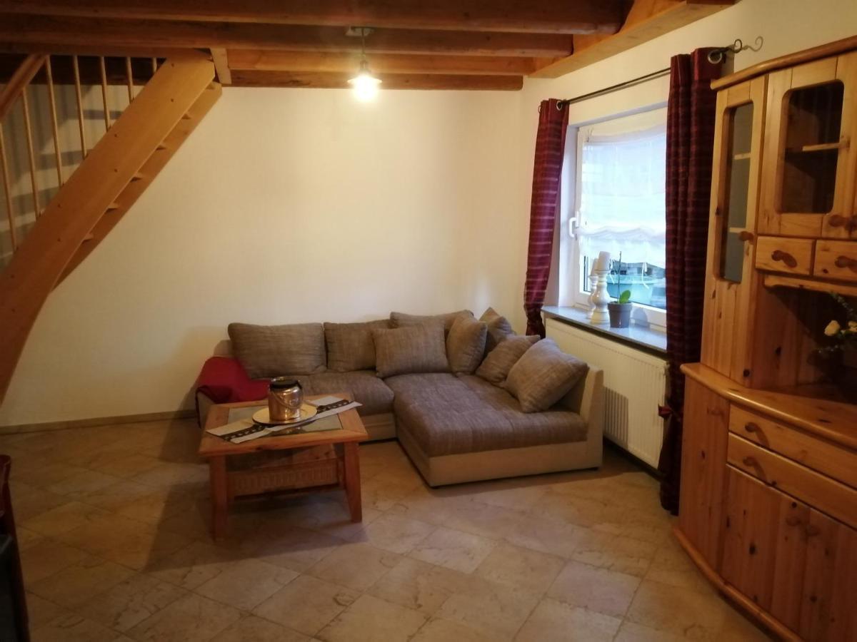 Ferienhaus Heinrichs Daire Lage  Dış mekan fotoğraf